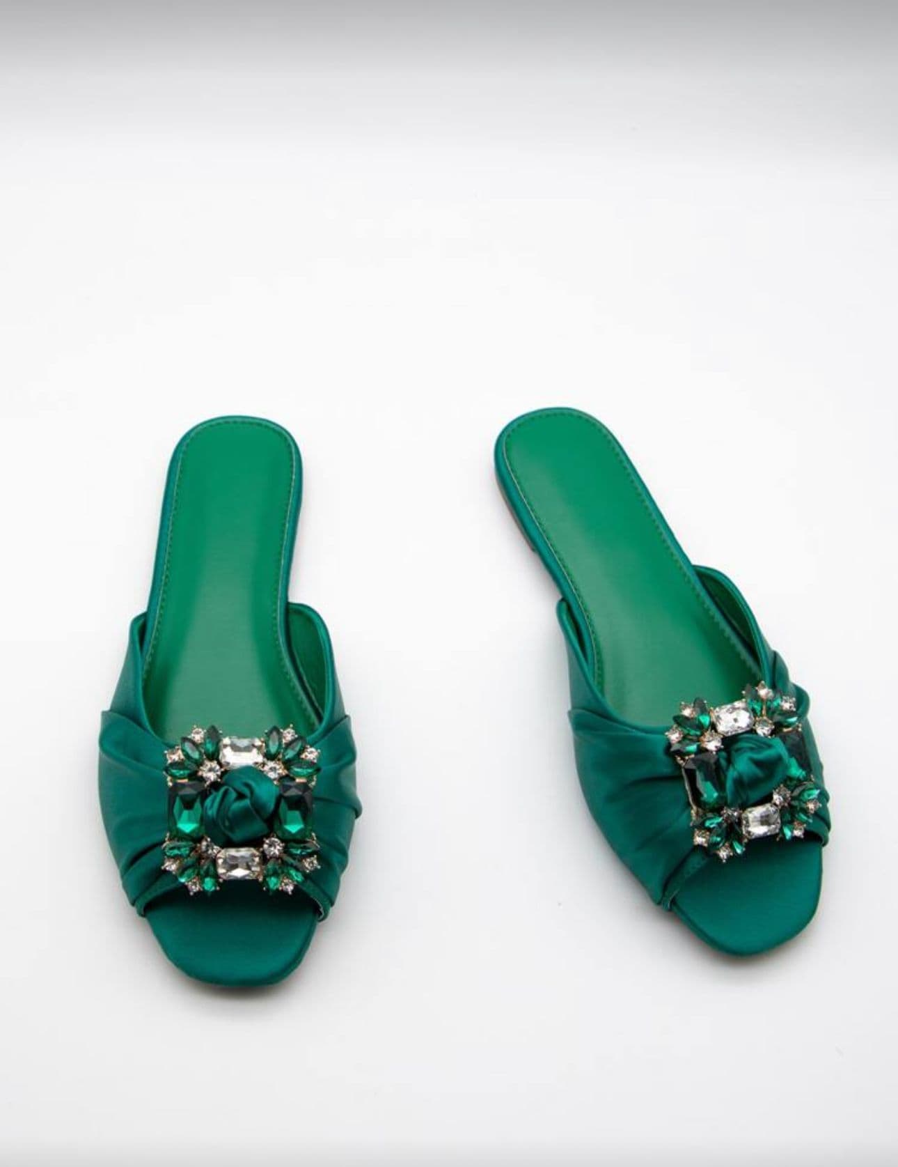 Blinking Stone Slippers (Mixed)